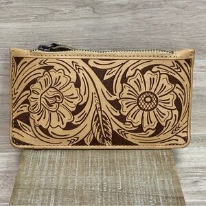 IDYLLWIND by MIRANDA LAMBERT / Natural Leather Tooled Slim Wallet